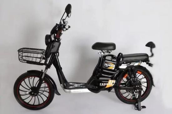 صورة دراجة كهربائية 60 فولت بمقعدين وسلة أمامية من الوكيل تويز بكفرات مقاس 20